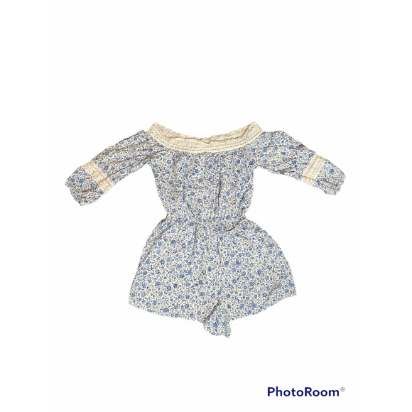 Hollister Romper Blue Floral Blue White Size Small 1 Piece Shorts - Picture 1 of 6